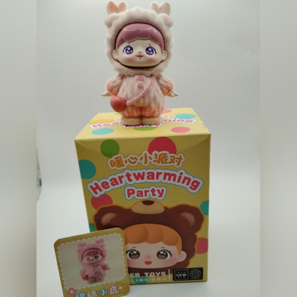 Heartwarming Party New Series Vinyl Figurine - Picture 2 of 4